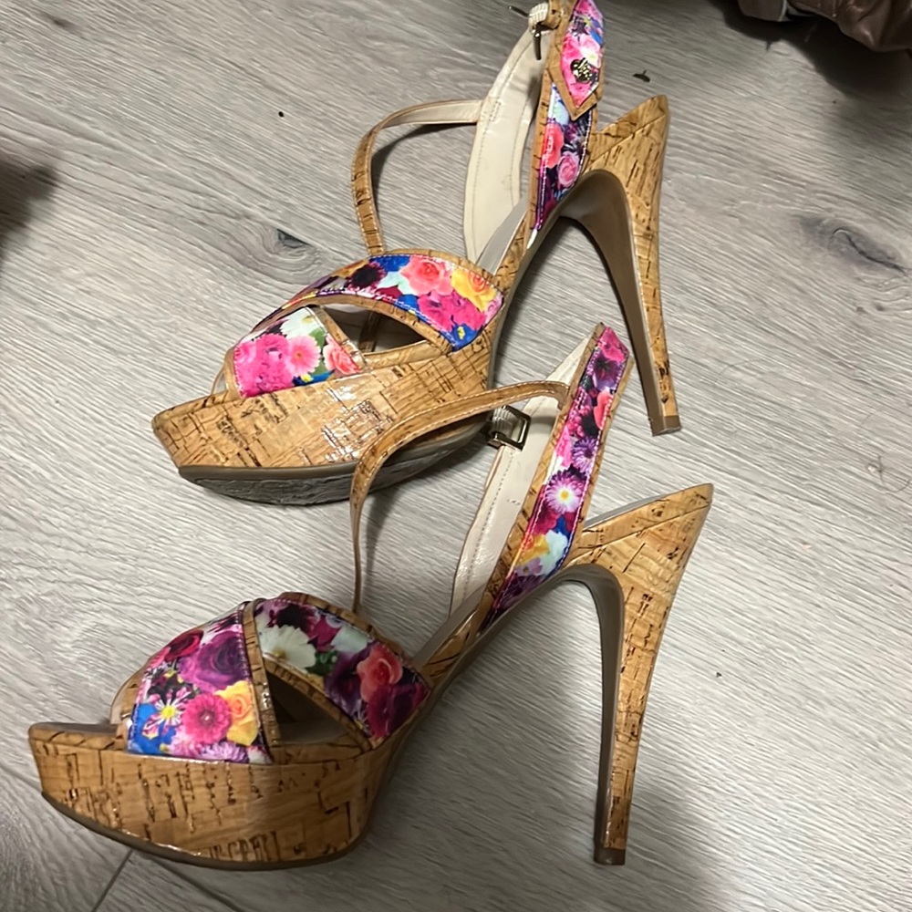 Guess floral heels
